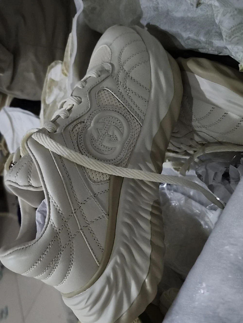 GUCCI Ripple Sneakers
